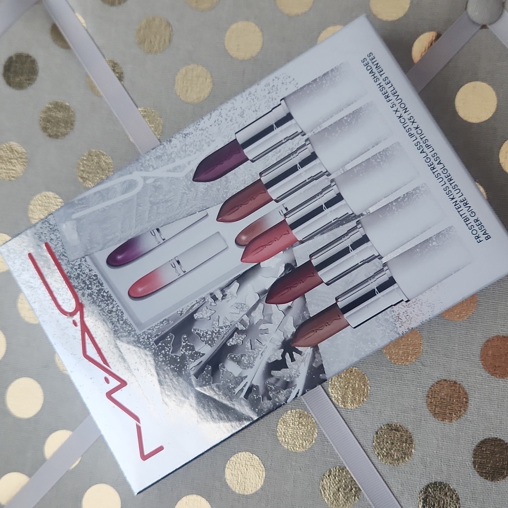 NWT MAC 5 Piece Lipstick Set